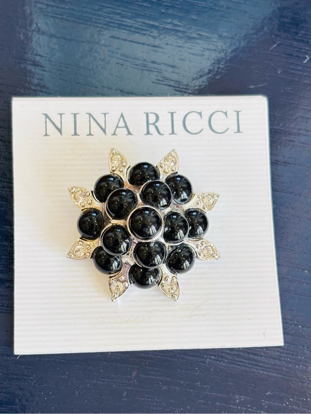 Nina Ricci Black and Gold Floral Cluster Brooch - Picture 2 of 2
